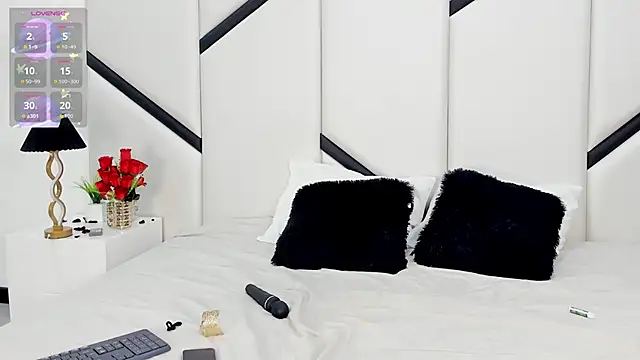 Snapshot of XimenaCosta chatting on 02.20.26 XimenaCosta online show from 02.20.26