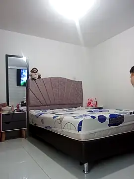 ValerieLove  online show from 02.20.26