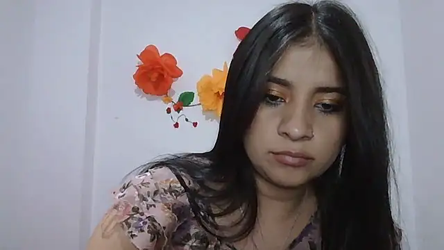 ValerieLove  online show from 05.25.26