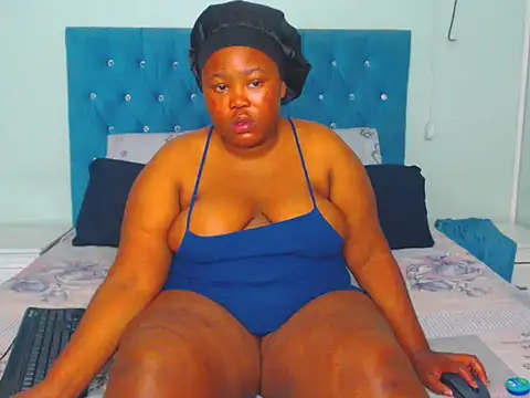 ThickAss Cheeks online show from 09.19.25