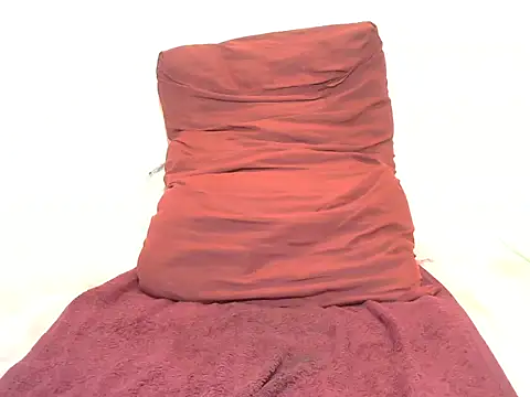 BeautyQueenX22 online show from 11.27.25