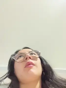 Bella Sumers online show from 04.15.26