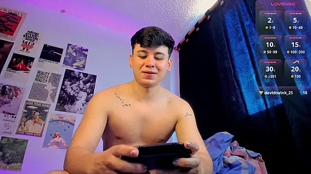 Gingertwink n online show from 11.30.25