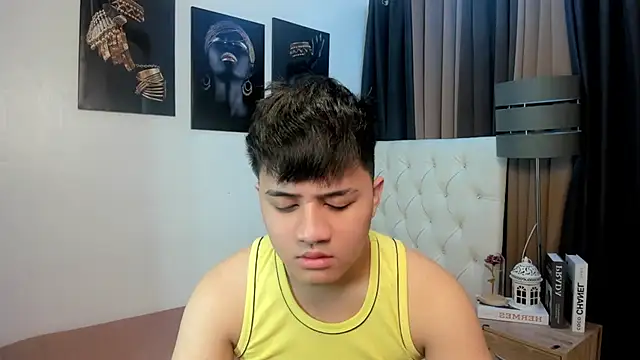 Snapshot of KentAivan chatting on 09.11.25 KentAivan online show from 09.11.25