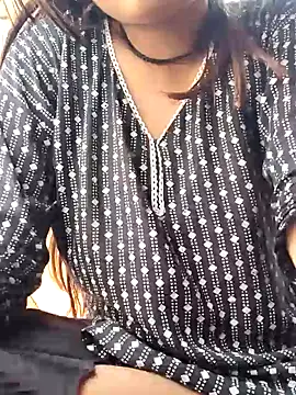 Snapshot of Janvi_Jaitly chatting on 09.26.25 Janvi Jaitly online show from 09.26.25