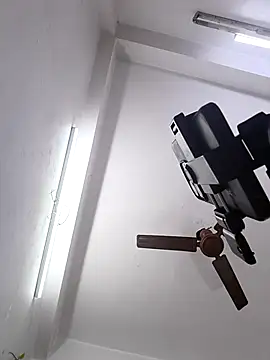 Snapshot of malhotra21 chatting on 03.05.26 malhotra21 online show from 03.05.26