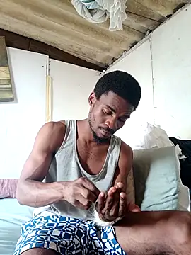 Snapshot of SeductiveDick1997 chatting on 09.15.25 SeductiveDick1997 online show from 09.15.25