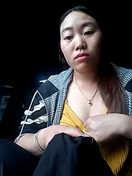 Snapshot of siki-00 chatting on 10.14.25 siki-00 online show from 10.14.25