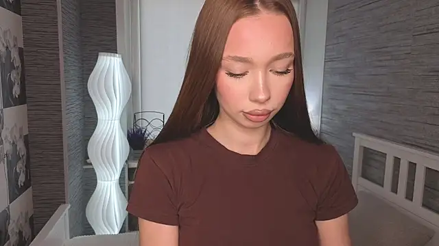 Snapshot of NedraLober chatting on 04.13.26 NedraLober online show from 04.13.26