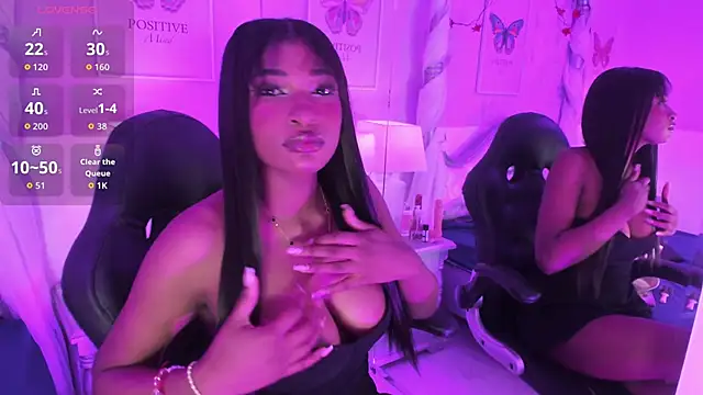 SophiaBloss online show from 11.26.25