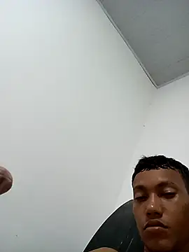 Snapshot of Brayan51_- chatting on 09.16.25 Brayan51 - online show from 09.16.25