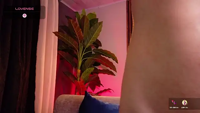 Snapshot of La_Diabla_111_ chatting on 11.25.25 La Diabla 111 online show from 11.25.25