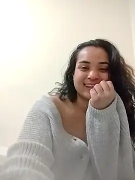 SoakedUpKitty- online show from 12.14.25