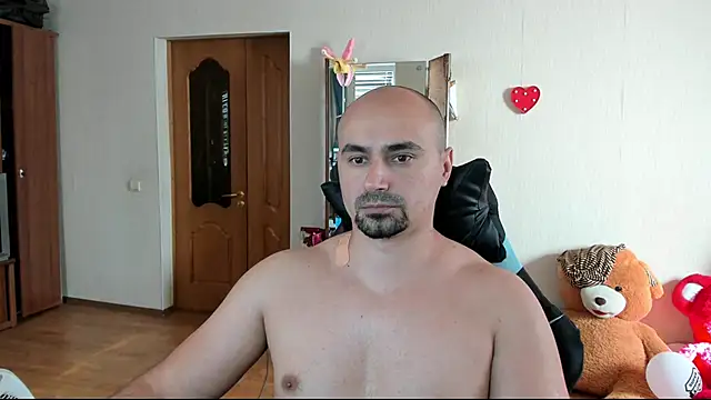 Snapshot of Gri_SH chatting on 09.27.25 Gri SH online show from 09.27.25