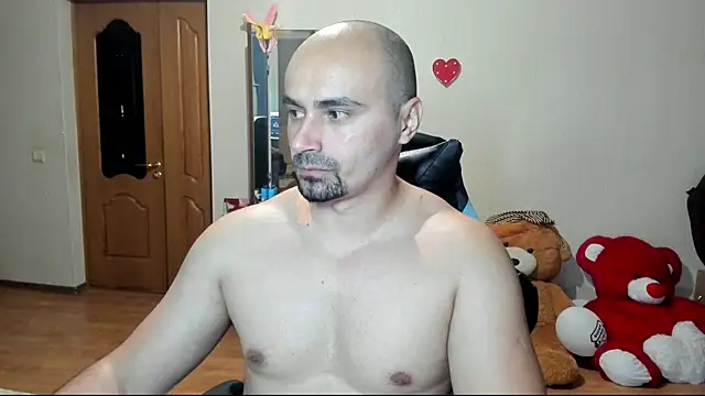 Snapshot of Gri_SH chatting on 09.28.25 Gri SH online show from 09.28.25