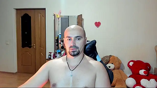 Snapshot of Gri_SH chatting on 10.08.25 Gri SH online show from 10.08.25