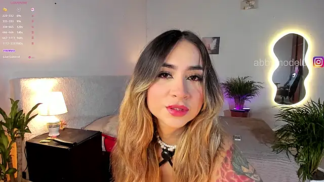 AbbyModel01 online show from 11.15.25