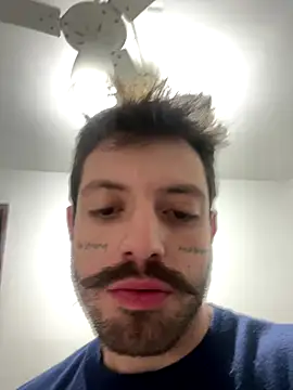 Snapshot of Luccaskonig chatting on 09.15.25 Luccaskonig online show from 09.15.25