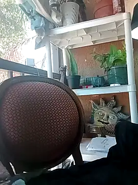 Goldenndoll online show from 11.23.25
