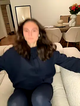 SophiiaStarr online show from 10.23.25