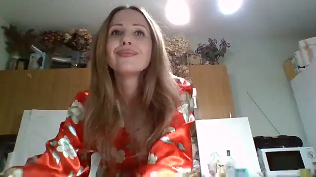 Snapshot of Tiluu1 chatting on 02.17.26 Tiluu1 online show from 02.17.26