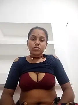 Snapshot of Sonam_shinde chatting on 02.17.26 Sonam shinde online show from 02.17.26