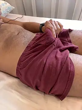 Snapshot of Hiuwee chatting on 10.04.25 Hiuwee online show from 10.04.25