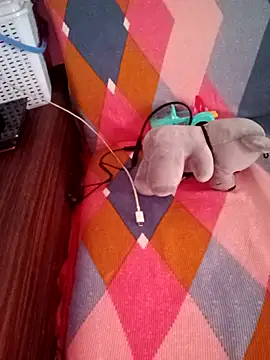 Snapshot of Ayeshacam chatting on 09.17.25 Ayeshacam online show from 09.17.25