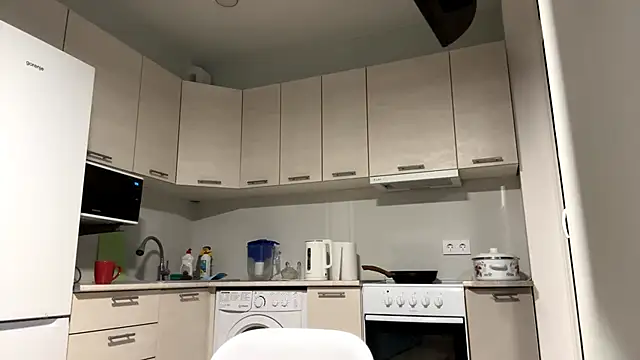 Denni Spilber online show from 10.14.25