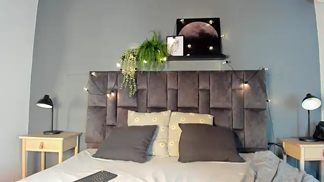 AAronBaker  online show from 10.09.25