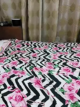 Snapshot of khushicpl chatting on 10.13.25 khushicpl online show from 10.13.25