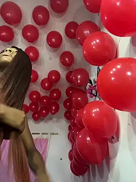 MarianRosse online show from 12.15.25