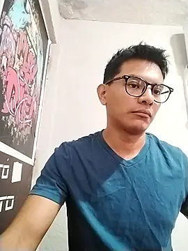 Snapshot of G_RICO chatting on 10.28.25 G RICO online show from 10.28.25