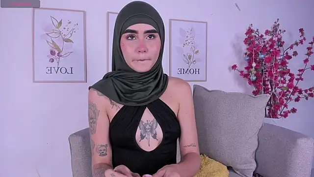 Snapshot of seraphine_arabic chatting on 07.22.26 seraphine arabic online show from 07.22.26