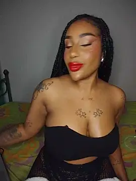 Queen Amara online show from 05.13.26