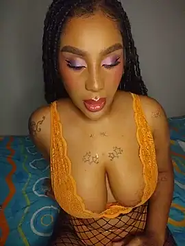 Queen Amara online show from 05.20.26