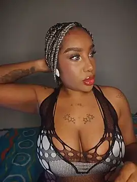 Queen Amara online show from 06.07.26