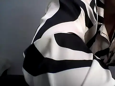 EllaLove2277 online show from 12.05.25