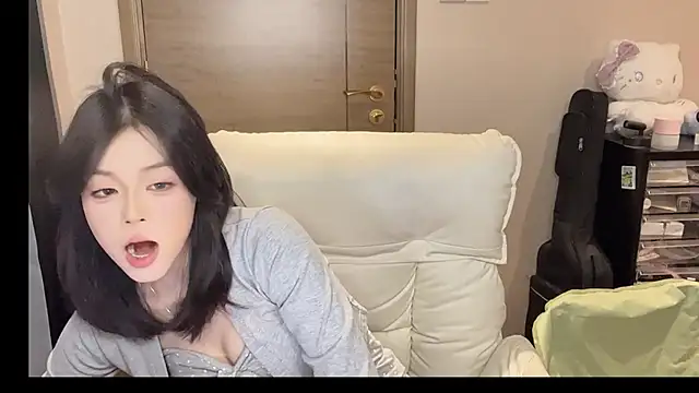 Koi-00 online show from 01.14.26