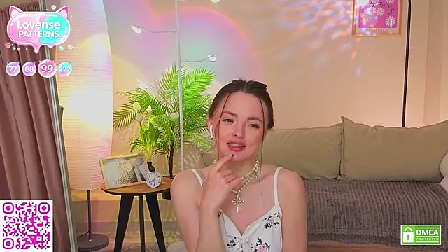 Snapshot of OliviaKis_ chatting on 05.26.26 OliviaKis online show from 05.26.26