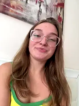 Snapshot of Bellatrisssaa chatting on 10.19.25 Bellatrisssaa online show from 10.19.25