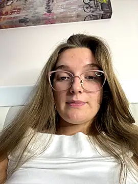 Bellatrisssaa online show from 11.12.25