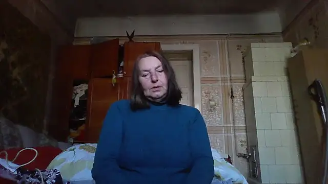 AnnaLive570 online show from 10.16.25