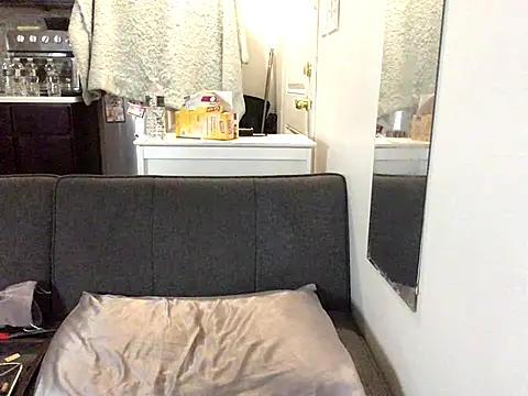 littyleesh1 online show from 12.04.25