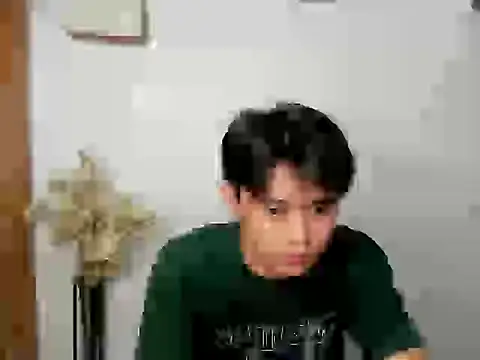 Snapshot of NautyBoyBrazeen_143 chatting on 09.13.25 NautyBoyBrazeen 143 online show from 09.13.25