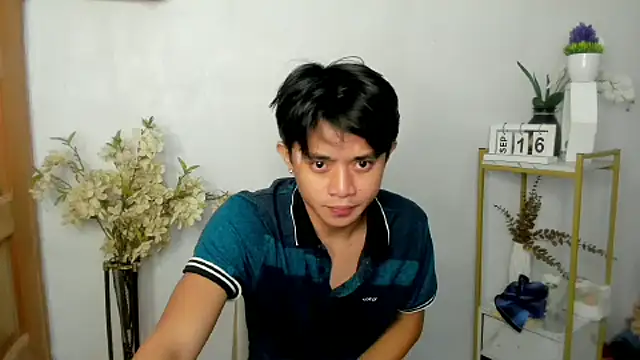 Snapshot of NautyBoyBrazeen_143 chatting on 09.16.25 NautyBoyBrazeen 143 online show from 09.16.25