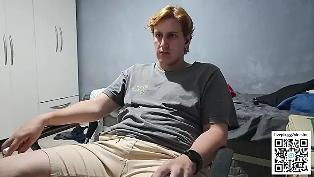 Snapshot of vinialnc chatting on 09.14.25 vinialnc online show from 09.14.25