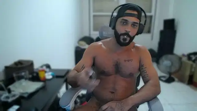 lilwolfbrasil online show from 12.13.25