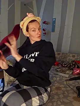 Snapshot of Blossom94 chatting on 03.14.26 Blossom94 online show from 03.14.26