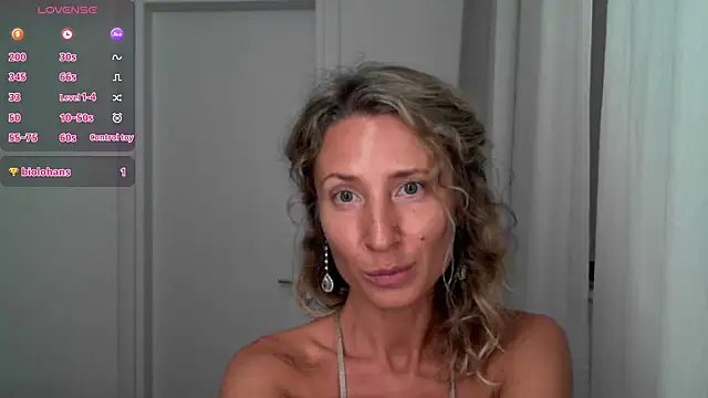 Snapshot of Paevoa chatting on 11.10.25 Paevoa online show from 11.10.25